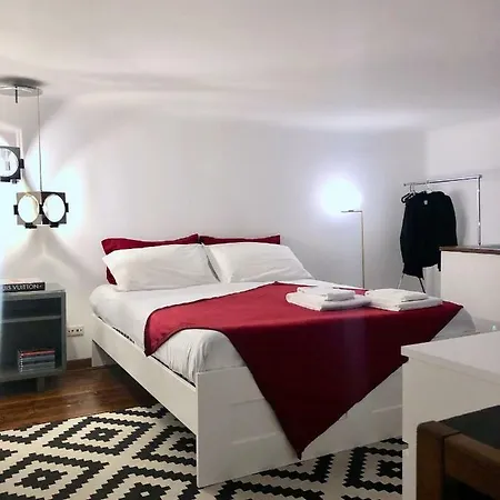 Sarpinloft ميلان